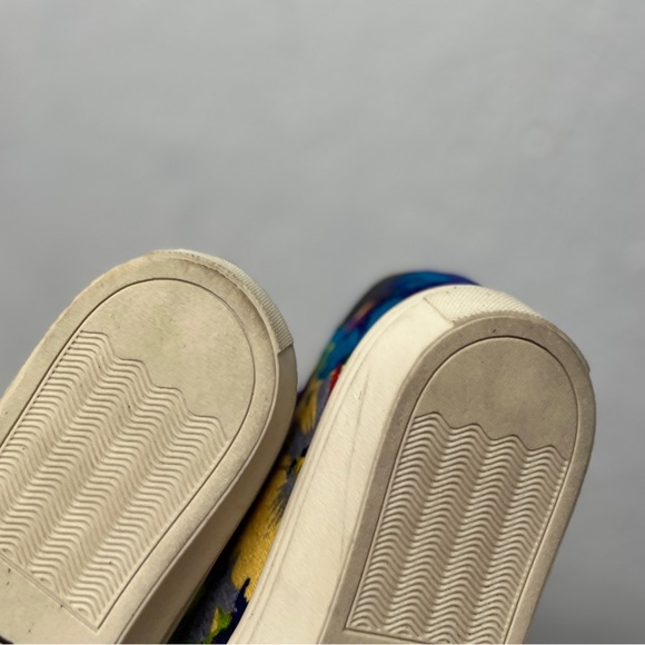 Steve Madden Women's Shoe eccentric floral colorful Fashion Sneaker sz 7B - Picture 8 of 9